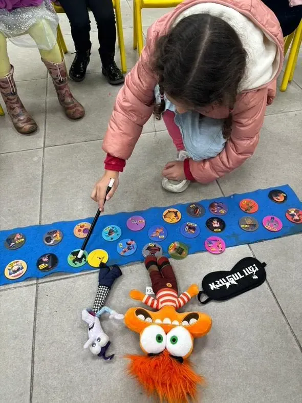 סדנאות תיאטרון בובות - חן פיית הרגשות