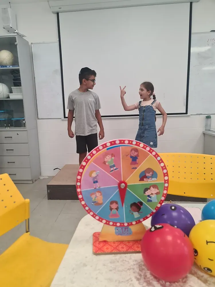 סדנאות תיאטרון בובות - חן פיית הרגשות